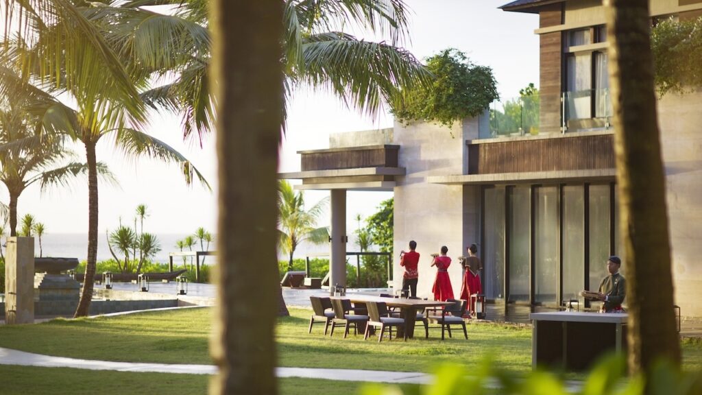 If you have adventure in the blood, the Apurva Kempinski in Bali has a unique yacht epic with modern men in mind. 